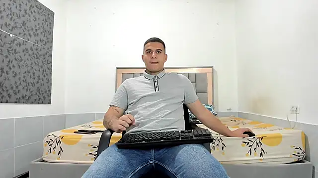 simookeler online show from February 2, 1:21 pm