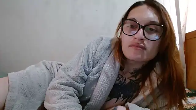 kittenlizz online show from February 1, 8:58 pm