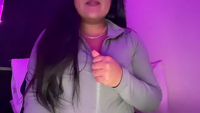 Snapshot of inarahh chatting on October 27, 3:43 am inarahh online show from October 27, 3:43 am