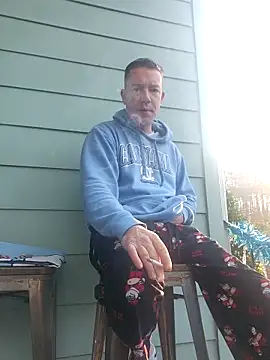 Snapshot of Bigtater1999 chatting on December 21, 1:51 pm Bigtater1999 online show from December 21, 1:51 pm