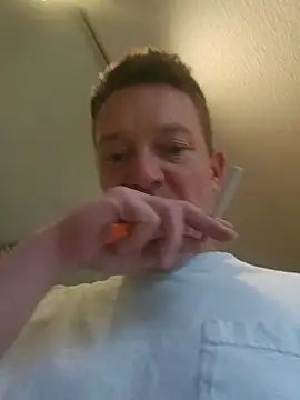 Bigtater1999 online show from June 23, 5:44 pm