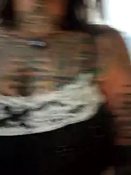 Snapshot of lizzardqueeen chatting on October 2, 4:58 pm lizzardqueeen online show from October 2, 4:58 pm