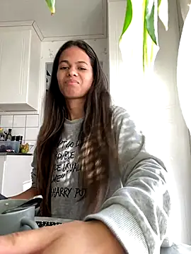 Gaby pinheirO online show from October 14, 8:15 am