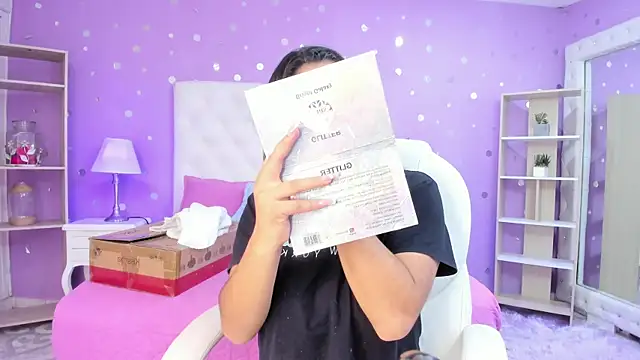 scarlette 15  online show from January 9, 3:20 am