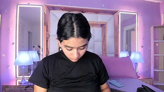 scarlette 15  online show from June 24, 3:16 am
