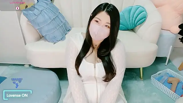 Snapshot of yukinko_o_ chatting on July 16, 1:44 am yukinko o online show from July 16, 1:44 am