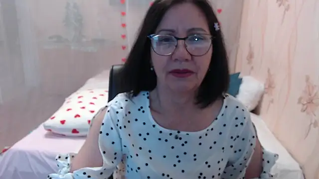 Snapshot of OlgaHottie chatting on January 12, 11:32 pm OlgaHottie online show from January 12, 11:32 pm