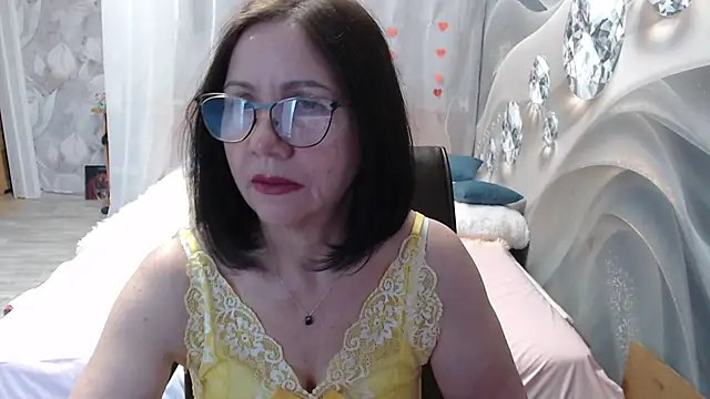 Snapshot of OlgaHottie chatting on February 14, 11:45 pm OlgaHottie online show from February 14, 11:45 pm