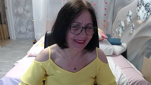 Snapshot of OlgaHottie chatting on March 22, 11:52 pm OlgaHottie online show from March 22, 11:52 pm