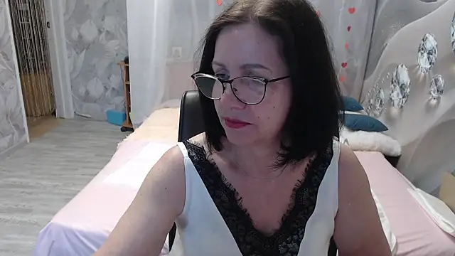 OlgaHottie online show from May 8, 11:10 pm