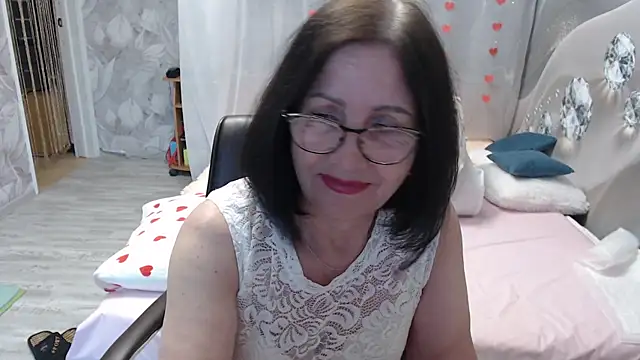 OlgaHottie online show from May 16, 11:36 pm
