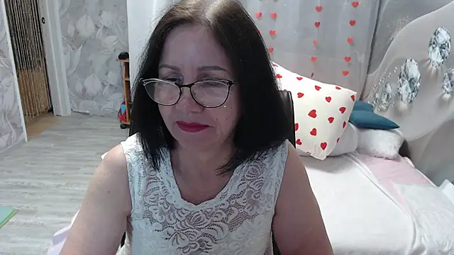 OlgaHottie online show from May 17, 11:34 pm