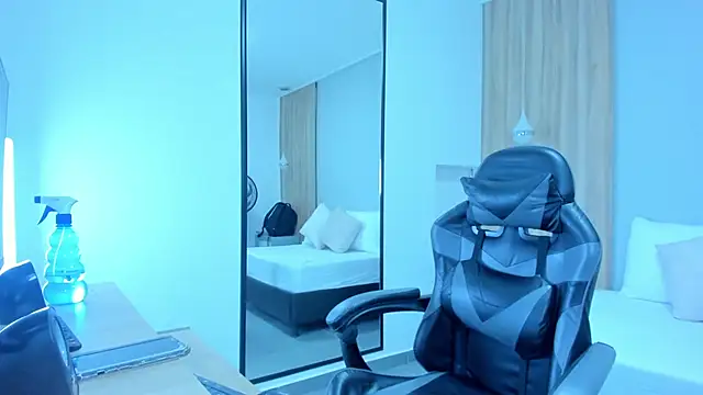 alma fenix online show from January 15, 12:32 pm