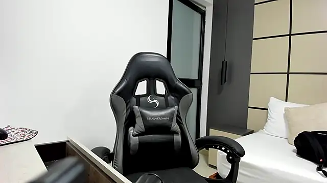 alma fenix online show from March 4, 12:22 pm