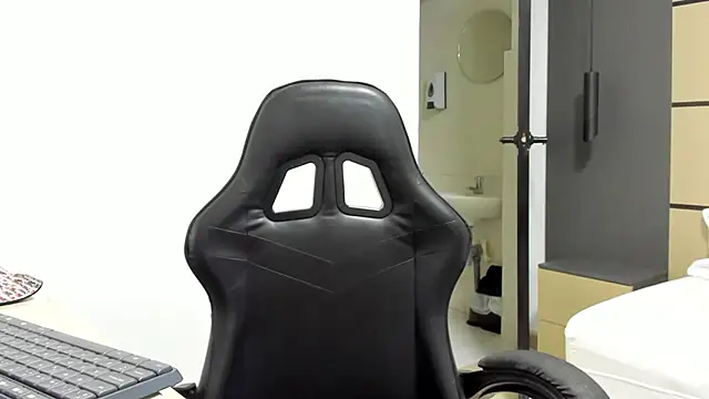 alma fenix online show from March 17, 1:03 pm