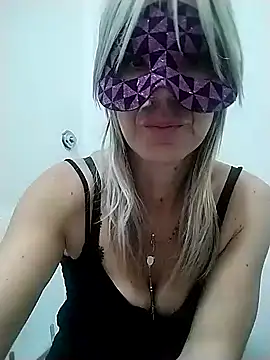 Snapshot of porcedda38 chatting on January 15, 12:58 pm porcedda38 online show from January 15, 12:58 pm