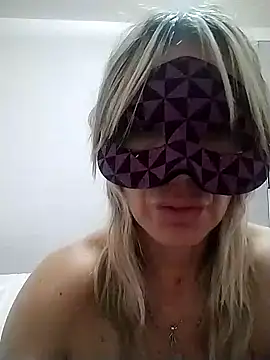 Snapshot of porcedda38 chatting on January 20, 11:24 am porcedda38 online show from January 20, 11:24 am