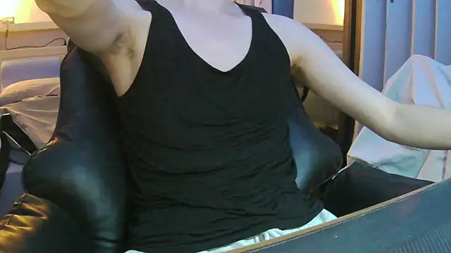 Snapshot of Ray175oo chatting on July 4, 6:47 pm Ray175oo online show from July 4, 6:47 pm