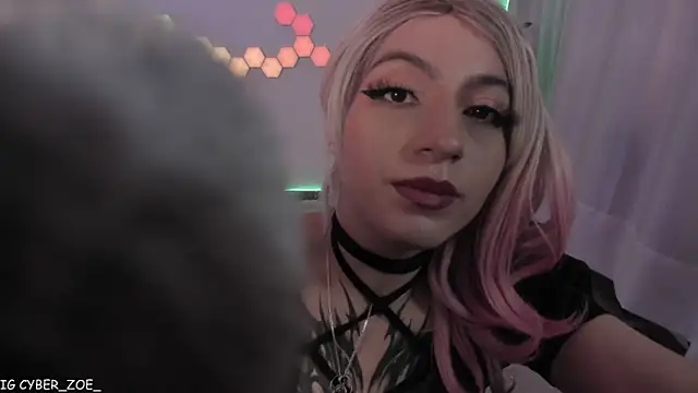 cyberzoe online show from March 15, 5:30 pm