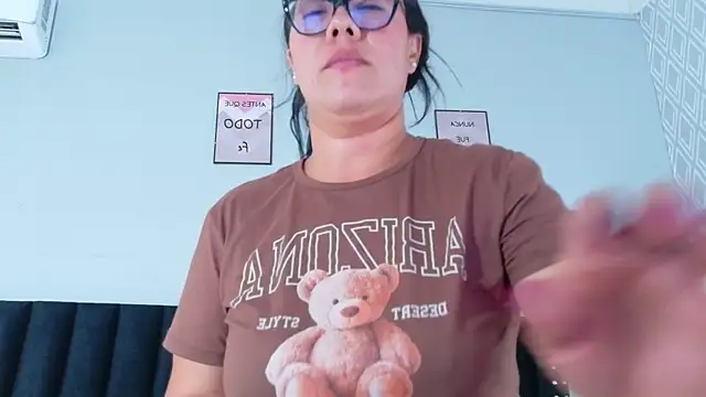 hotlatinateacher online show from May 11, 7:00 pm