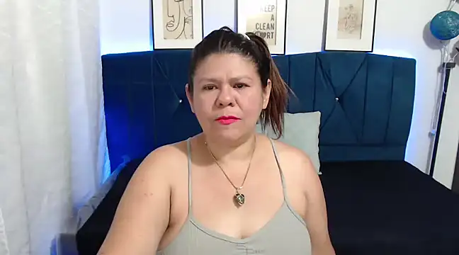 NATHYHOTT online show from December 2, 4:42 pm