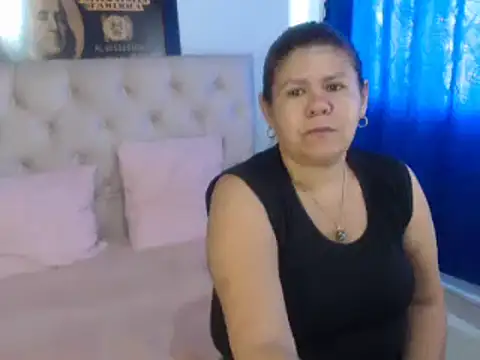 NATHYHOTT online show from January 13, 1:28 pm