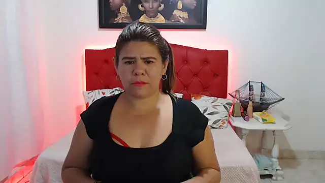 NATHYHOTT online show from January 25, 2:25 pm