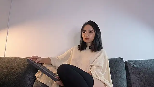 Snapshot of angelinepossy chatting on May 3, 11:55 pm angelinepossy online show from May 3, 11:55 pm