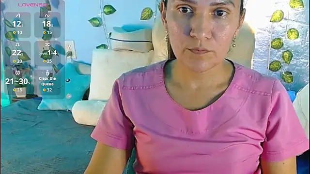 Snapshot of venus_swet_ chatting on October 24, 12:52 am venus swet online show from October 24, 12:52 am