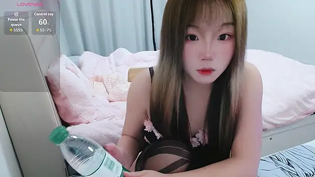 Snapshot of FOOXlive-keke chatting on November 2, 8:33 pm FOOXlive-keke online show from November 2, 8:33 pm