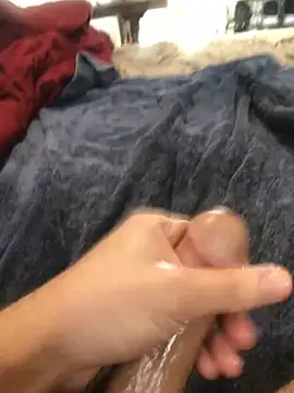 darksmoke011 online show from March 18, 9:07 pm