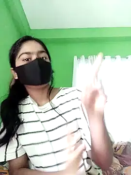 Snapshot of Arisha- chatting on December 18, 5:26 am Arisha- online show from December 18, 5:26 am