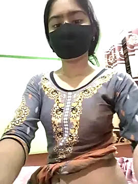 Snapshot of Arisha- chatting on December 19, 6:56 pm Arisha- online show from December 19, 6:56 pm