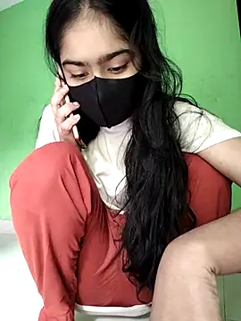 Snapshot of Arisha- chatting on December 22, 8:05 am Arisha- online show from December 22, 8:05 am