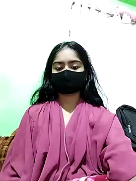 Snapshot of Arisha- chatting on December 28, 10:58 am Arisha- online show from December 28, 10:58 am