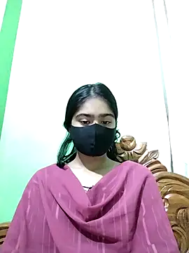 Snapshot of Arisha- chatting on January 13, 12:24 pm Arisha- online show from January 13, 12:24 pm