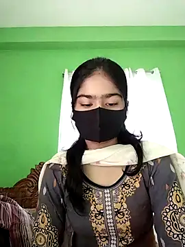 Snapshot of Arisha- chatting on January 22, 6:10 am Arisha- online show from January 22, 6:10 am