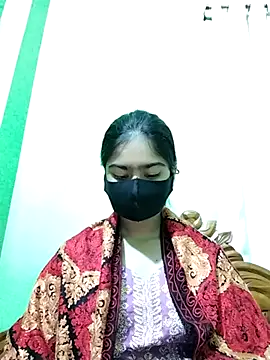 Snapshot of Arisha- chatting on January 28, 3:57 pm Arisha- online show from January 28, 3:57 pm