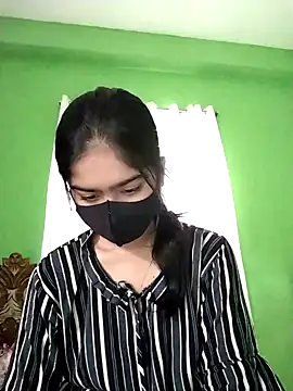 Snapshot of Arisha- chatting on February 5, 10:19 am Arisha- online show from February 5, 10:19 am
