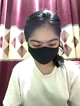 Snapshot of Arisha- chatting on February 8, 1:11 pm Arisha- online show from February 8, 1:11 pm