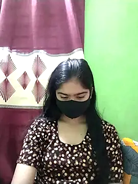 Snapshot of Arisha- chatting on February 9, 11:25 am Arisha- online show from February 9, 11:25 am