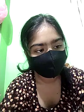 Snapshot of Arisha- chatting on February 10, 2:26 pm Arisha- online show from February 10, 2:26 pm