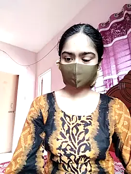 Snapshot of Arisha- chatting on October 26, 9:26 am Arisha- online show from October 26, 9:26 am