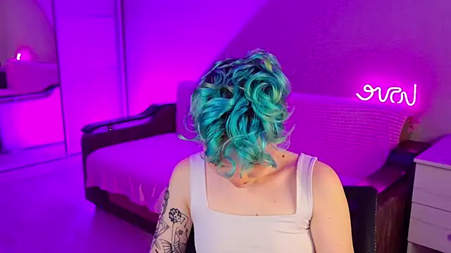 School Love online show from December 2, 1:13 pm