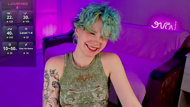 School Love online show from February 27, 4:10 pm