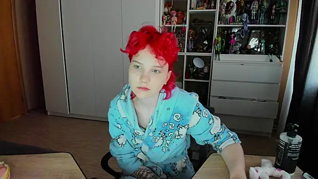 School Love online show from April 29, 7:56 am