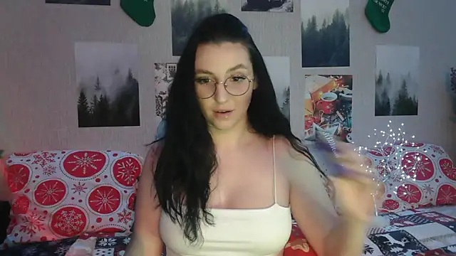 Fluffy Tiffy online show from December 13, 6:00 am