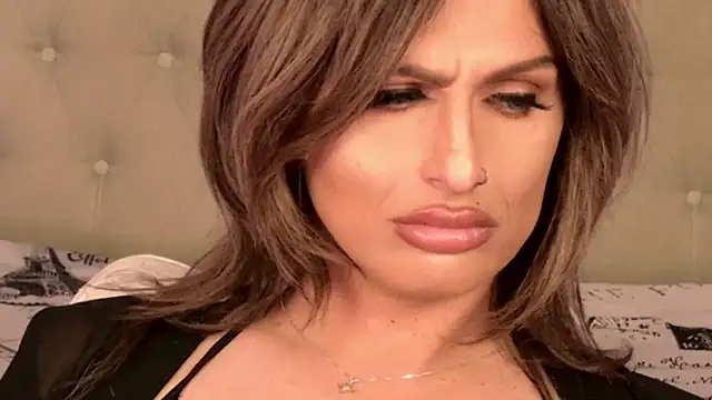 Snapshot of xprettysmilex chatting on January 14, 12:11 am xprettysmilex online show from January 14, 12:11 am