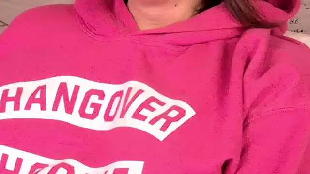 Snapshot of xprettysmilex chatting on January 21, 10:51 pm xprettysmilex online show from January 21, 10:51 pm