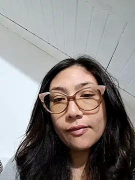 Snapshot of Mia_Ruiz chatting on February 5, 1:04 am Mia Ruiz online show from February 5, 1:04 am